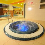 2wellness_whirlpool-1024x680